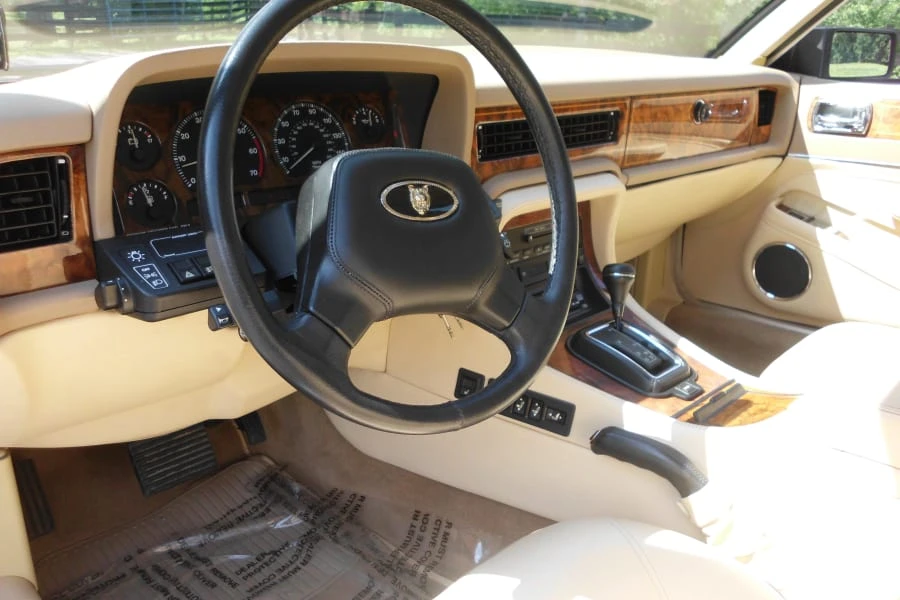1991 Jaguar XJ40 XJ - Image 4 of 6