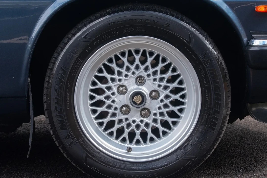 1991 Jaguar XJS Pre-Facelift AJ-6 - Image 24 of 30