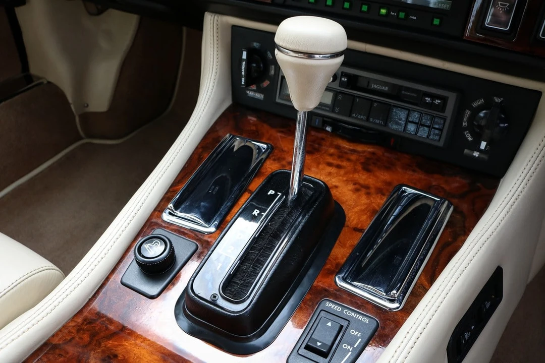1991 Jaguar XJ-S TWR - Image 22 of 30