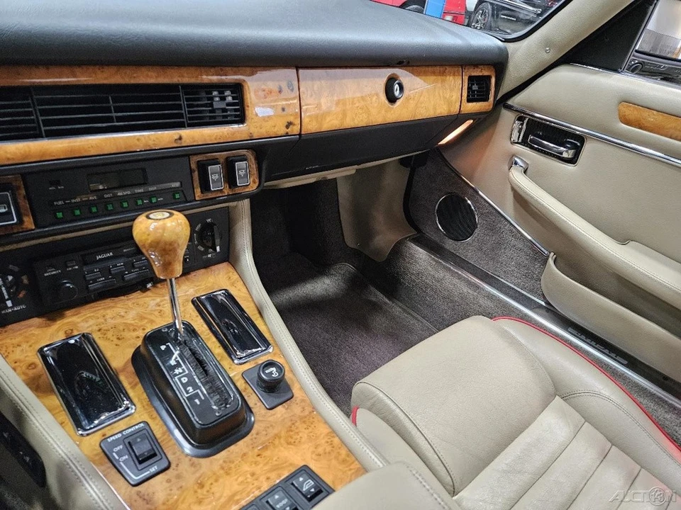 1991 Jaguar XJS - Image 12 of 20
