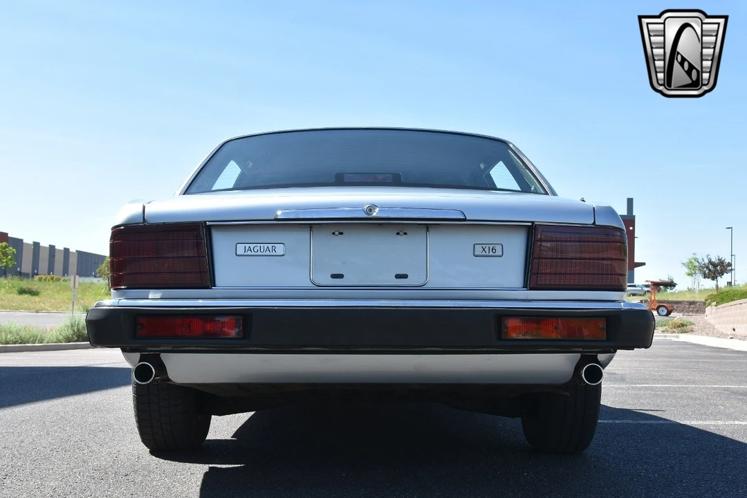 1991 Jaguar XJ40 XJ - Image 7 of 21