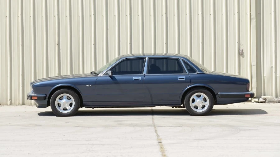 1991 Jaguar XJ40 XJ - Image 8 of 12