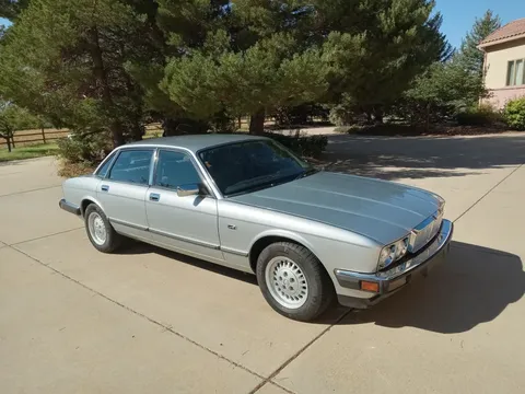 1991 Jaguar XJ6 Sedan