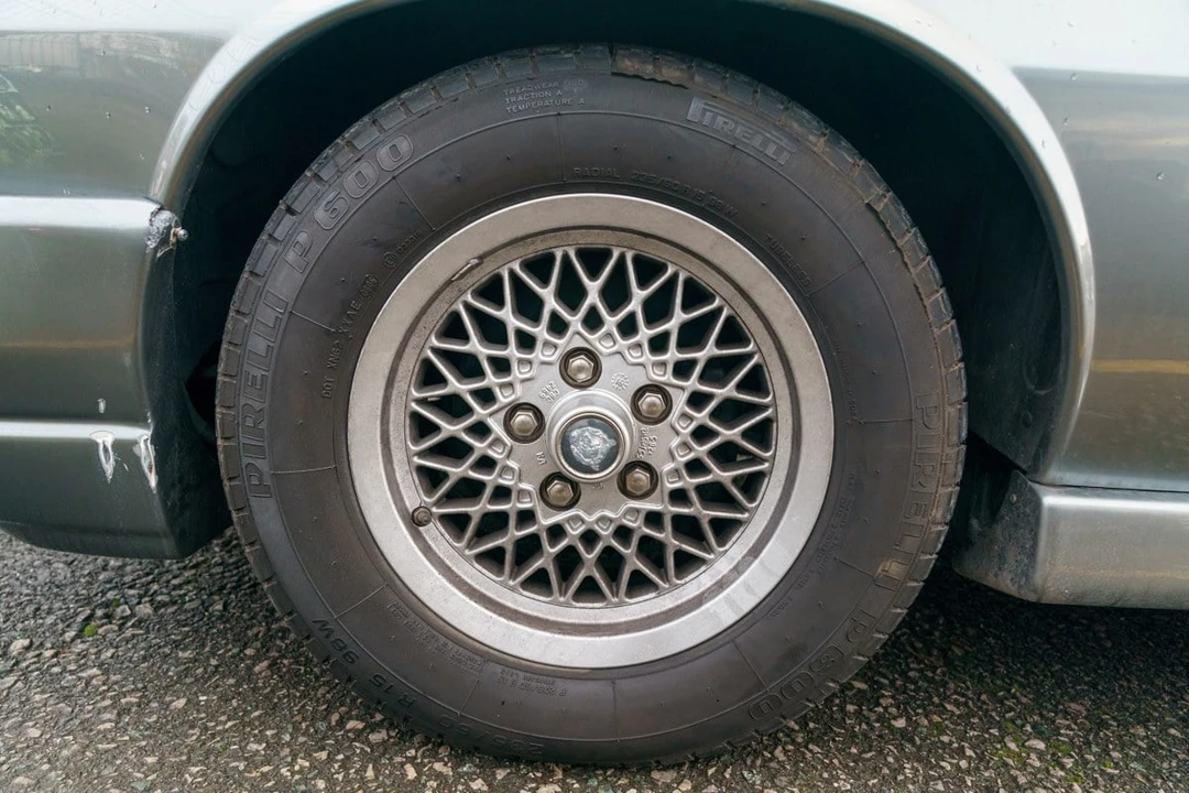 1990 Jaguar XJS Facelift AJ-16 - Image 29 of 30