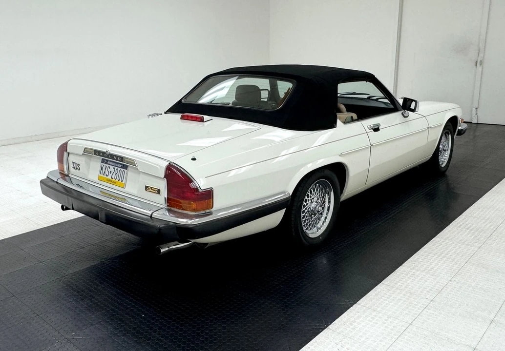 1991 Jaguar XJS Convertible - Image 8 of 21