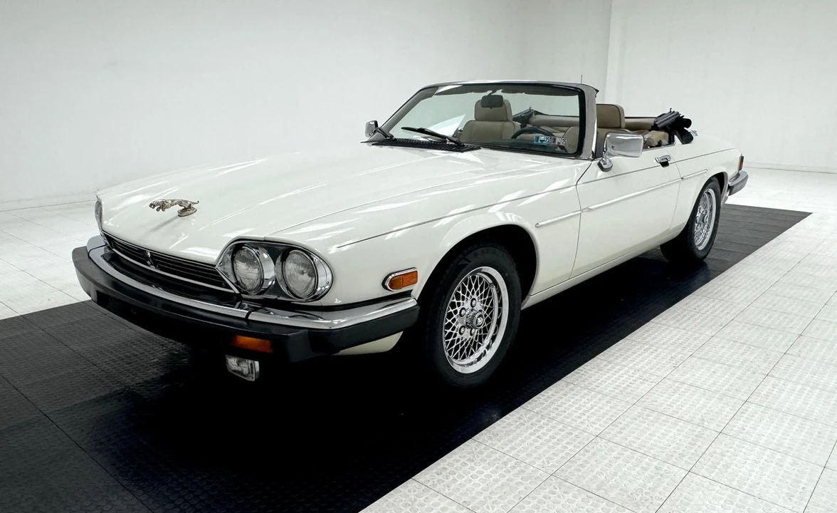 1991 Jaguar XJS Convertible - Image 2 of 21