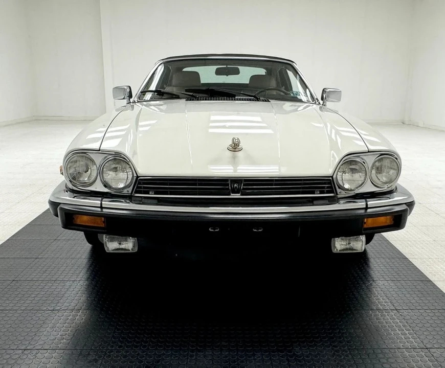 1991 Jaguar XJS Convertible - Image 11 of 12