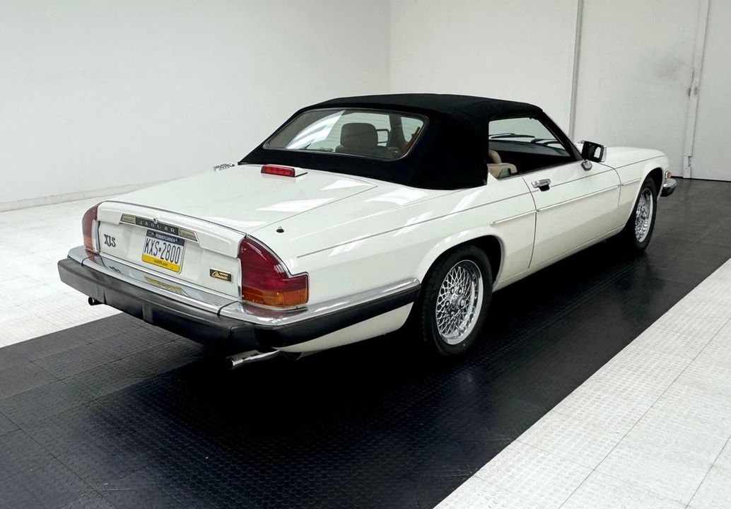 1991 Jaguar XJS Convertible - Image 8 of 12