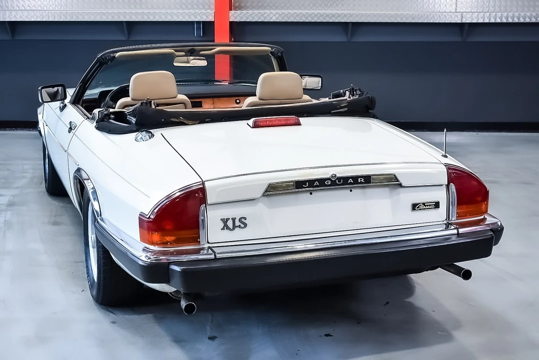 1991 Jaguar XJS Convertible - Image 15 of 30
