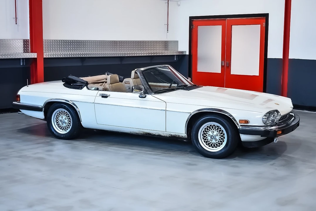 1991 Jaguar XJS Convertible - Image 13 of 30