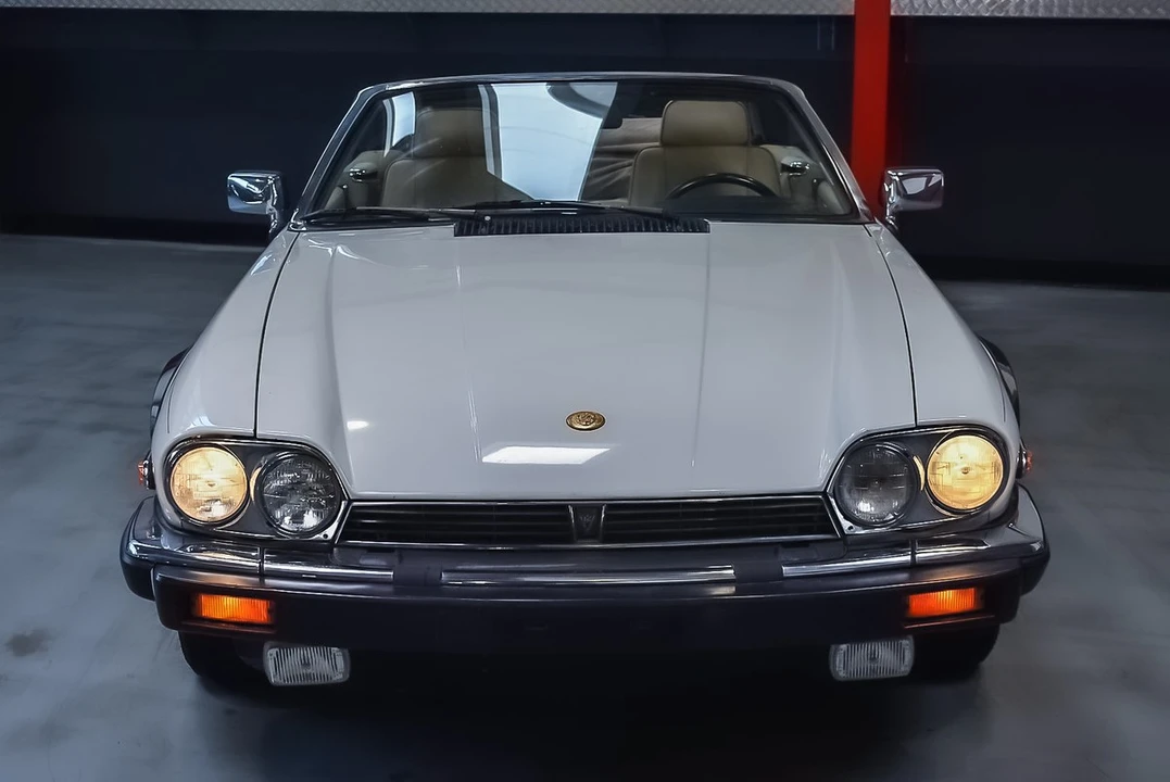 1991 Jaguar XJS Convertible - Image 23 of 30