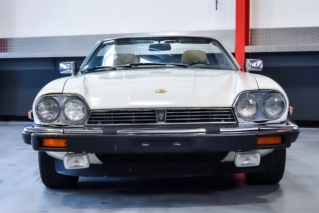 1991 Jaguar XJS Convertible - Image 19 of 30