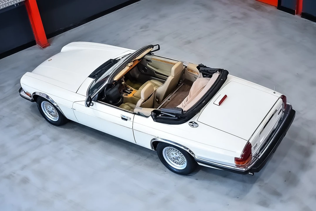 1991 Jaguar XJS Convertible - Image 10 of 30