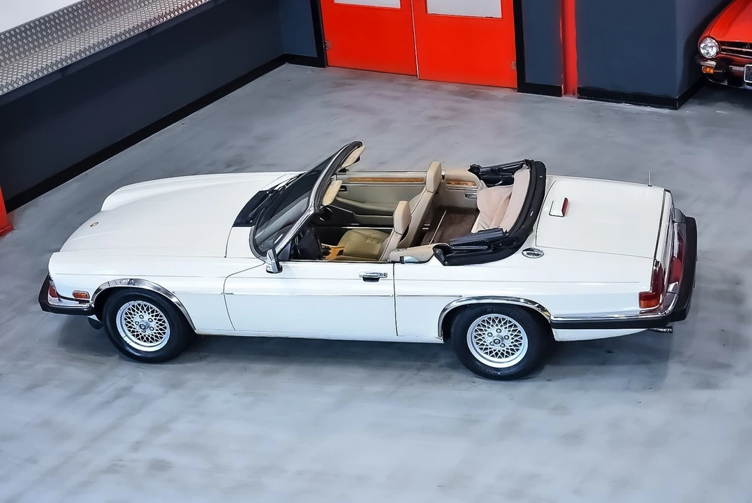 1991 Jaguar XJS Convertible - Image 12 of 30