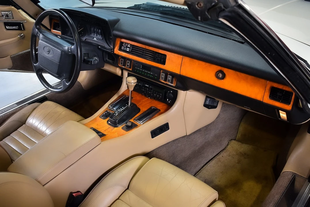 1991 Jaguar XJS Convertible - Image 27 of 30