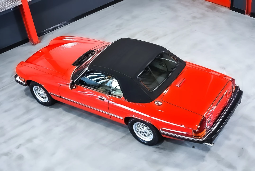 1991 Jaguar XJS Convertible - Image 29 of 30