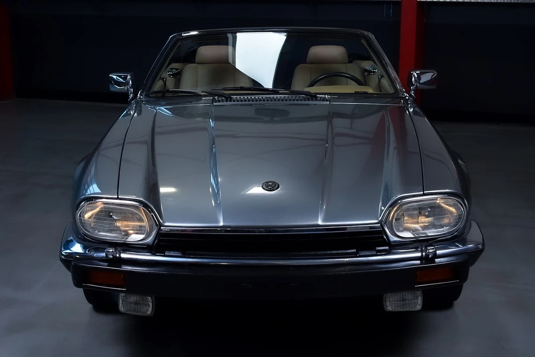 1991 Jaguar XJS Convertible - Image 25 of 30