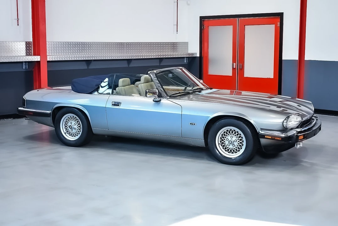 1991 Jaguar XJS Convertible - Image 10 of 30