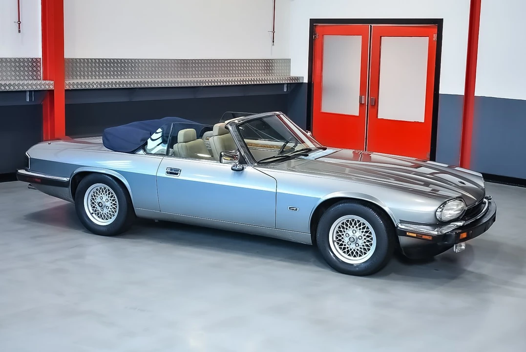 1991 Jaguar XJS Convertible - Image 7 of 30