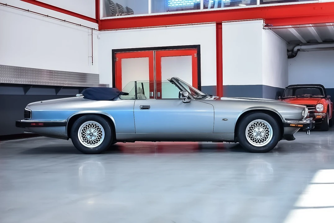 1991 Jaguar XJS Convertible - Image 14 of 30