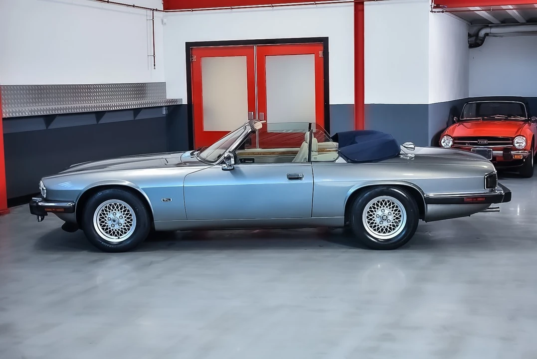 1991 Jaguar XJS Convertible - Image 19 of 30