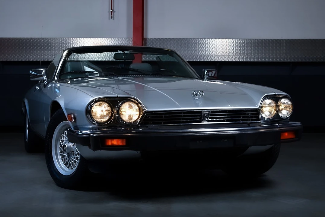 1991 Jaguar XJS Convertible - Image 8 of 30