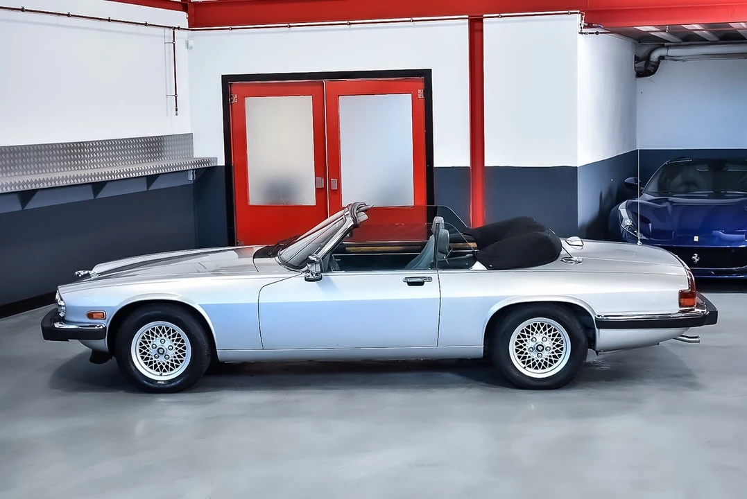 1991 Jaguar XJS Convertible - Image 29 of 30