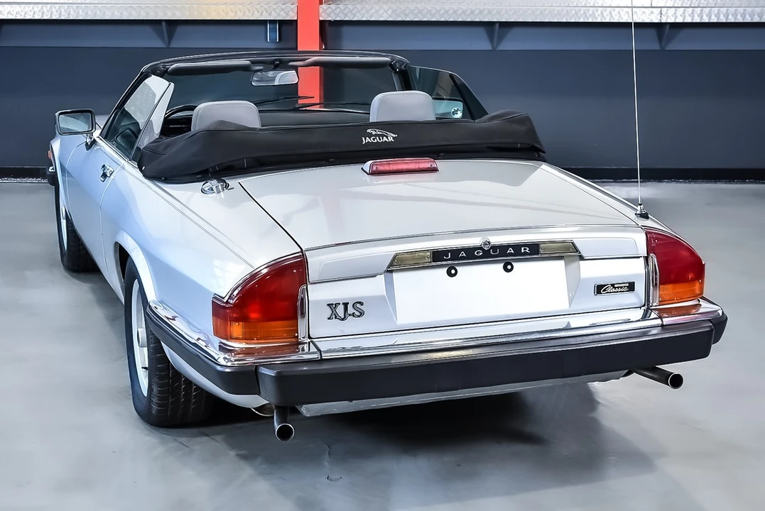 1991 Jaguar XJS Convertible - Image 23 of 30