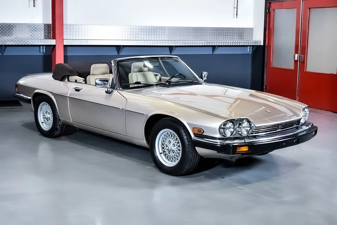 1991 Jaguar XJS Convertible - Image 9 of 30