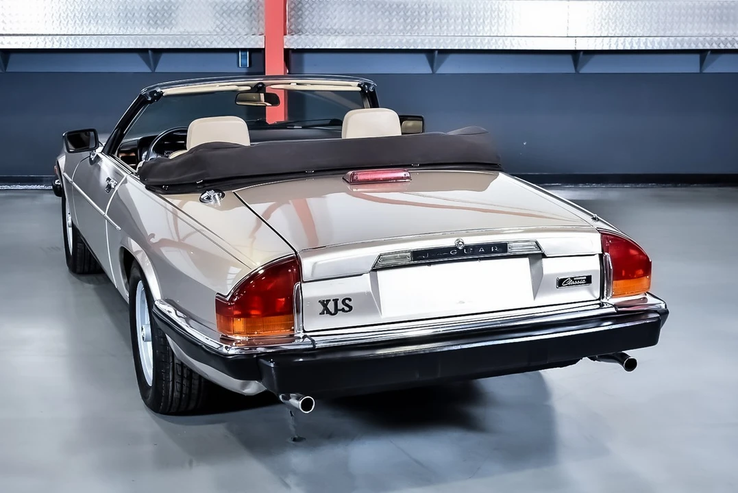1991 Jaguar XJS Convertible - Image 19 of 30