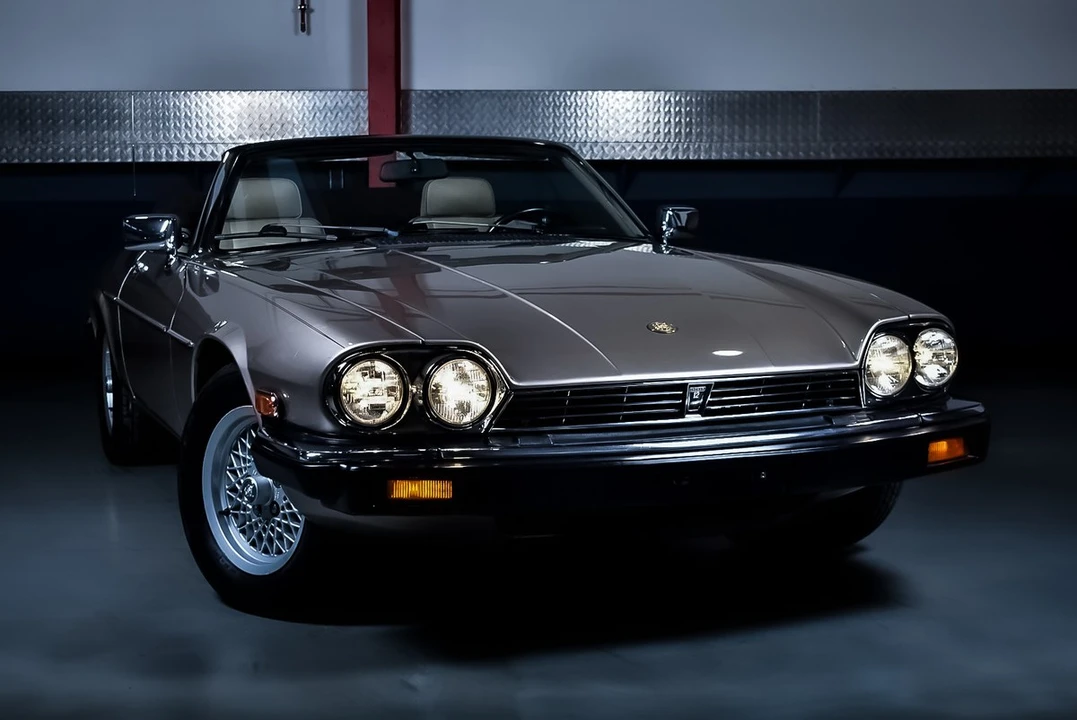 1991 Jaguar XJS Convertible - Image 7 of 30