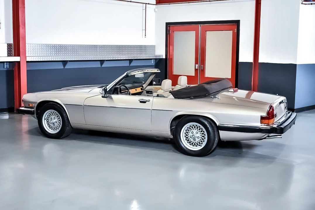 1991 Jaguar XJS Convertible - Image 23 of 30