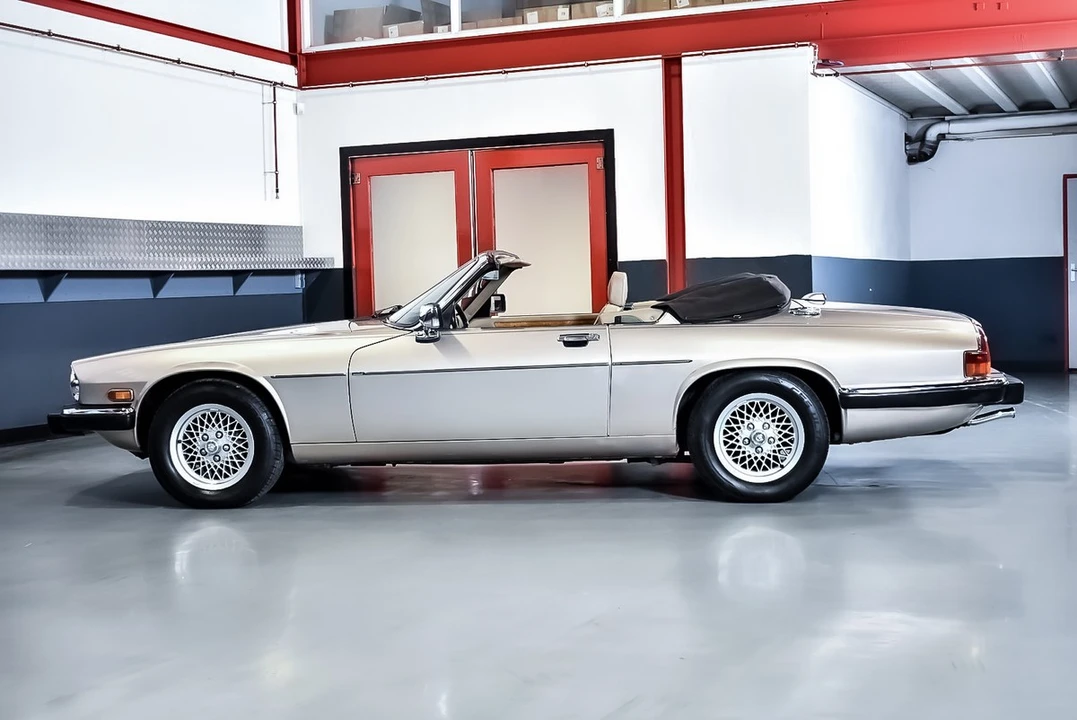 1991 Jaguar XJS Convertible - Image 26 of 30