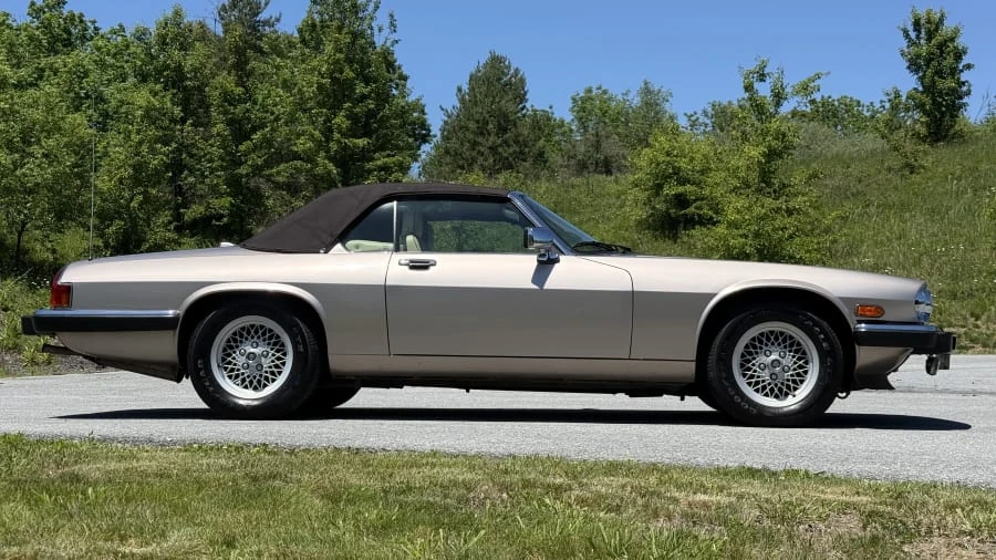 1991 Jaguar XJS Convertible - Image 2 of 11
