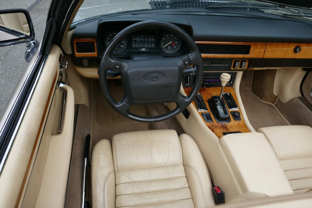 1991 Jaguar XJS - Image 21 of 31