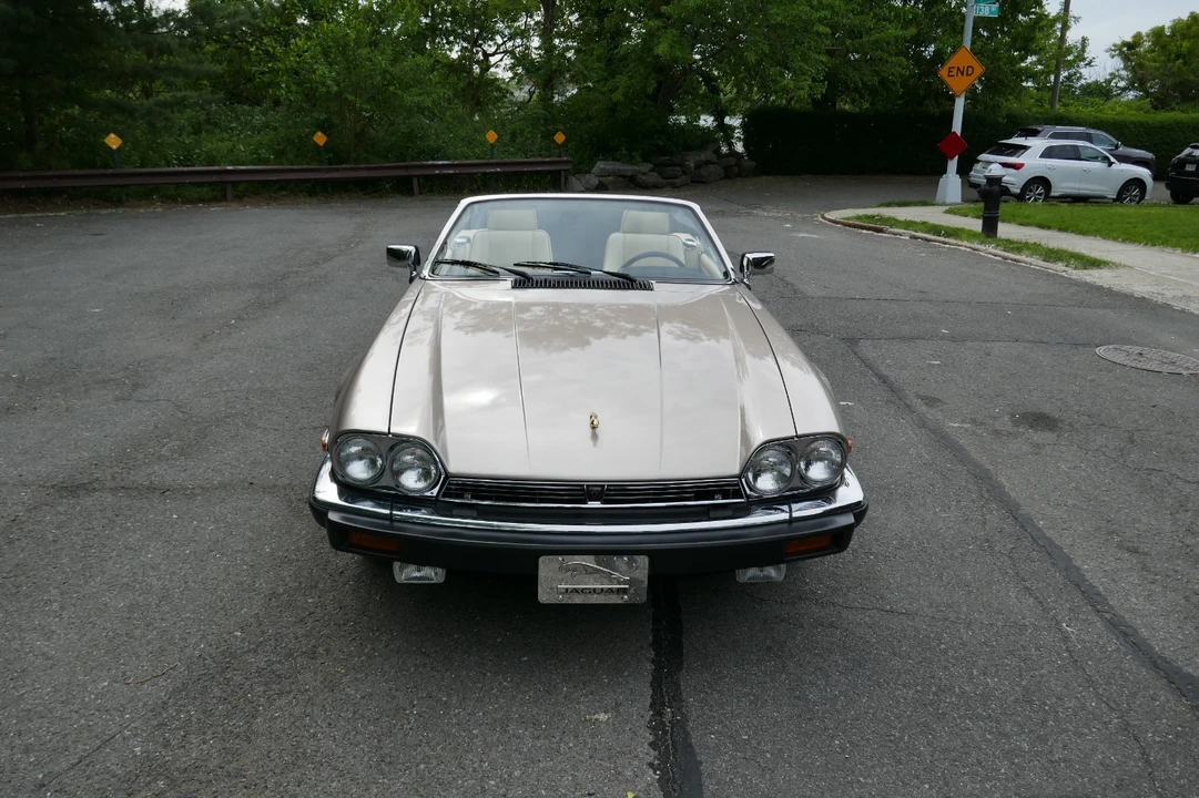 1991 Jaguar XJS - Image 2 of 31