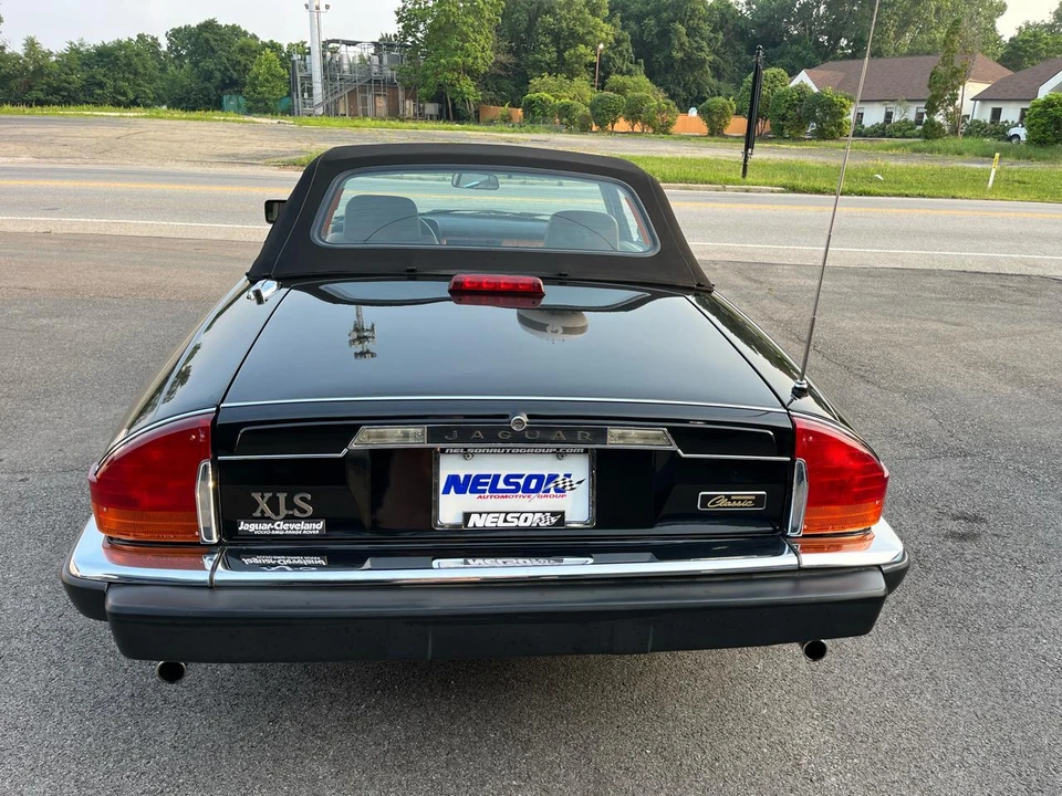 1991 Jaguar XJS - Image 9 of 31