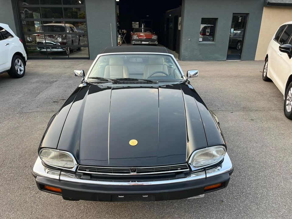 1991 Jaguar XJS - Image 3 of 31