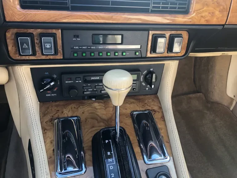 1991 Jaguar XJS - Image 26 of 31