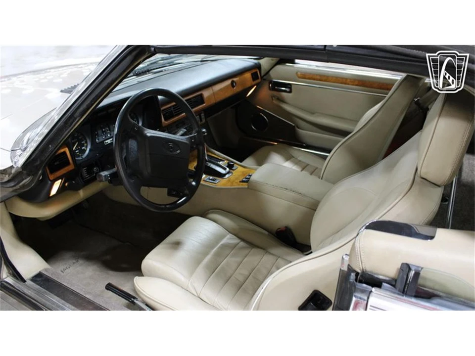 1991 Jaguar XJS - Image 11 of 31