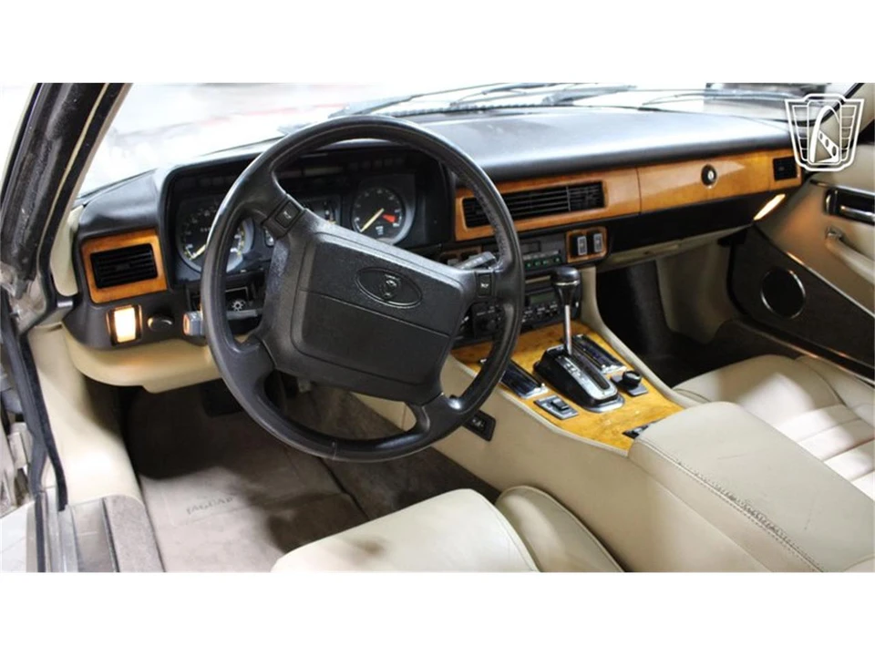 1991 Jaguar XJS - Image 12 of 31
