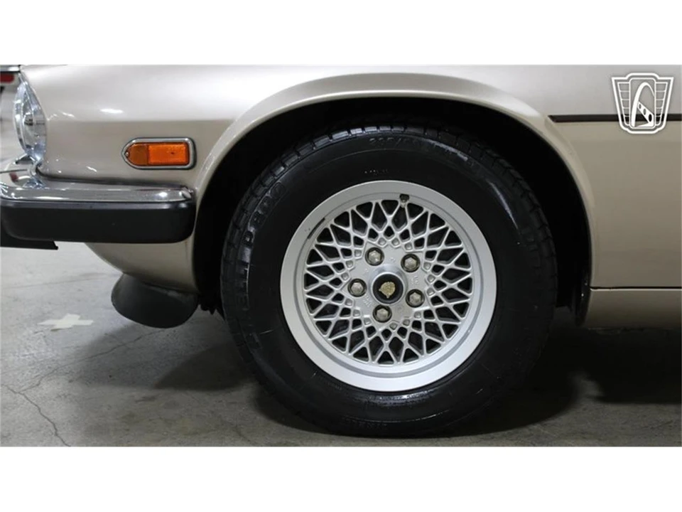 1991 Jaguar XJS - Image 7 of 31
