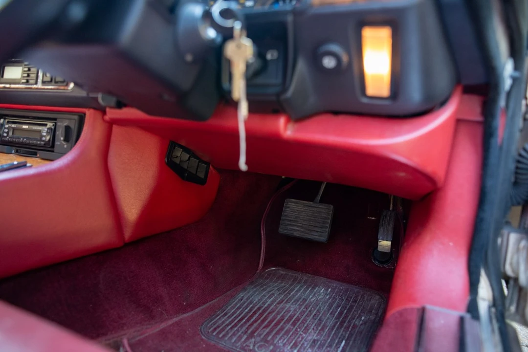 1991 Jaguar XJS - Image 23 of 30