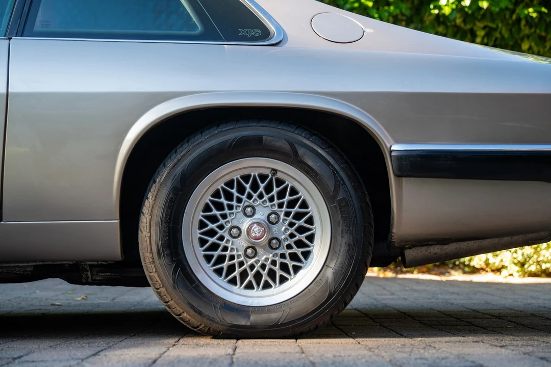 1991 Jaguar XJS - Image 12 of 30