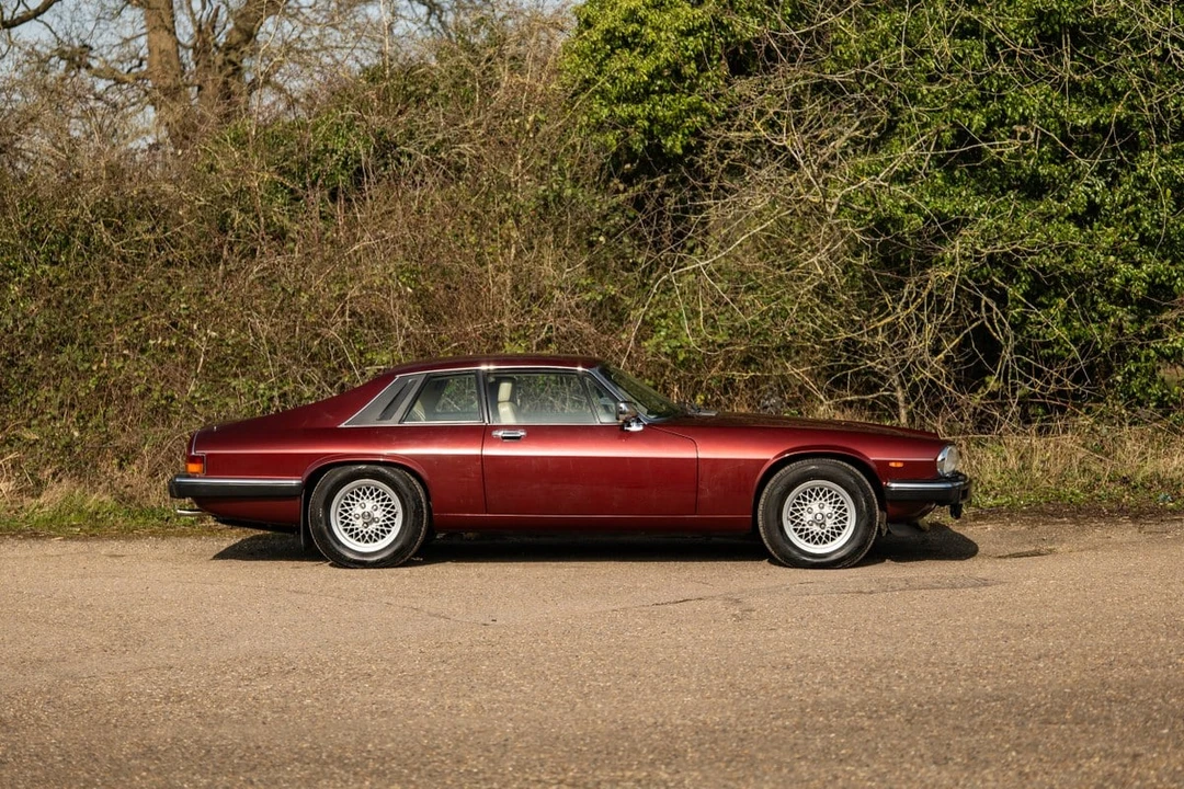 1991 Jaguar XJS - Image 9 of 30