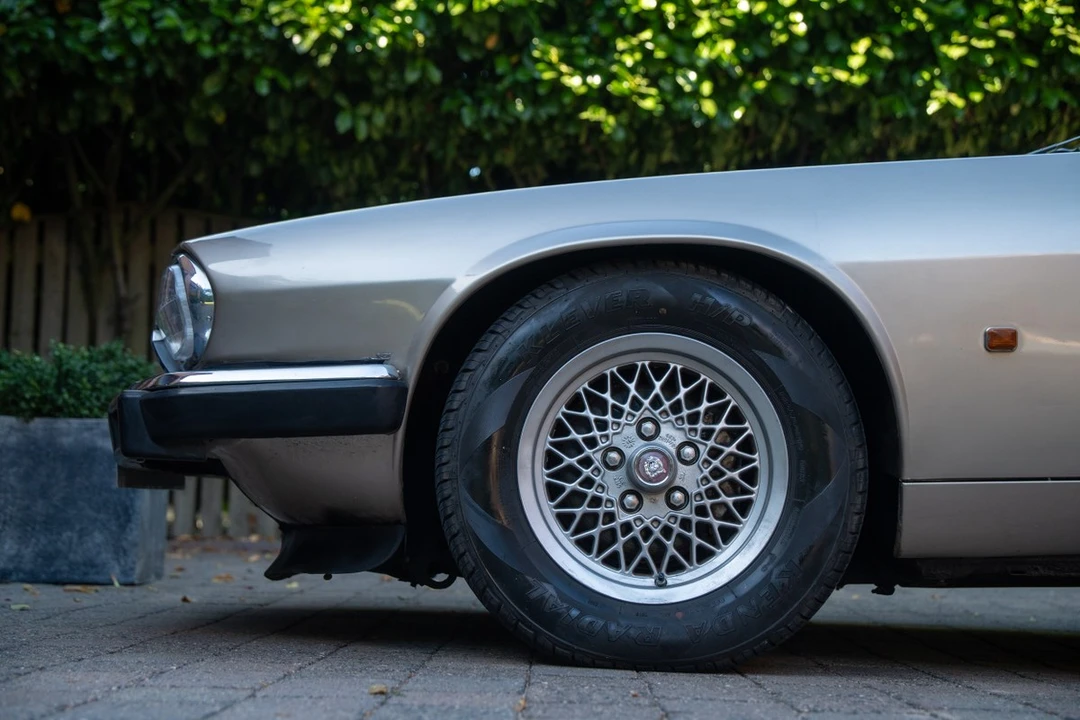 1991 Jaguar XJS - Image 11 of 30