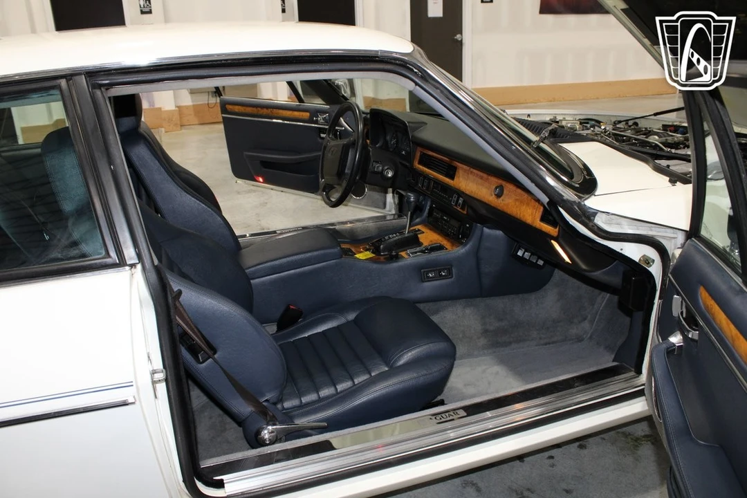 1991 Jaguar XJS - Image 8 of 12