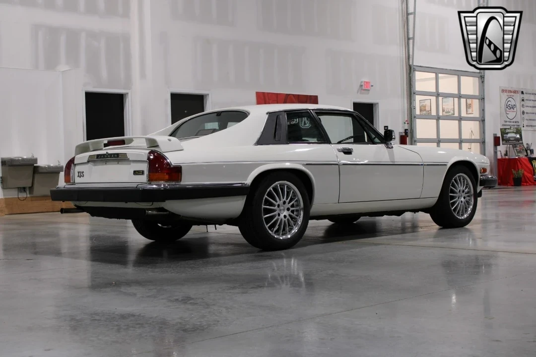 1991 Jaguar XJS Facelift V12 - Image 15 of 21
