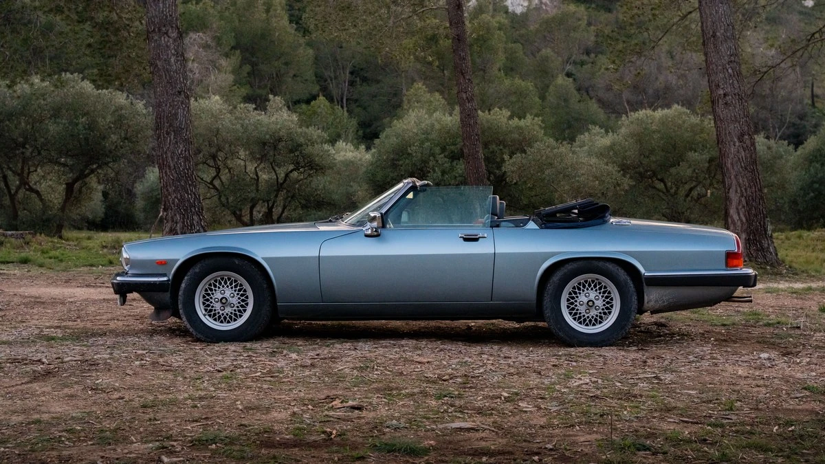 1991 Jaguar XJS Convertible - Image 2 of 30