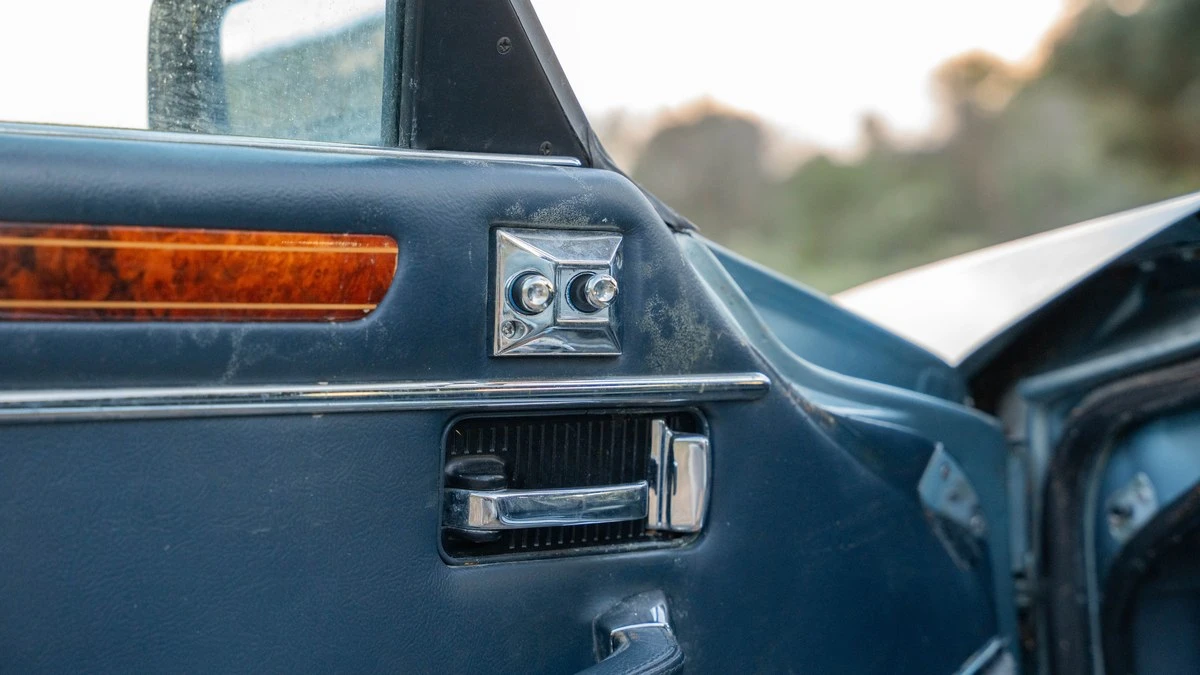 1991 Jaguar XJS Convertible - Image 28 of 30